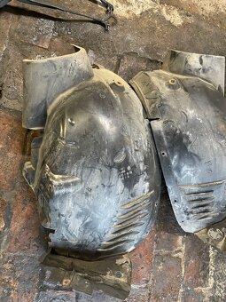 Mercedes w204 c class podblatnik predny - 2