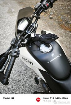Ducati Hypermotard 796 - 2