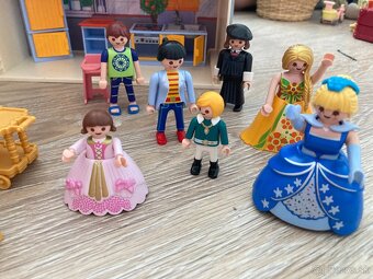 Playmobil prenosny dom+ princezna s konom - 2
