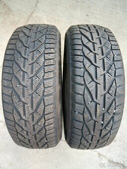 Zimne pneumatiky 215/65R16 - 2