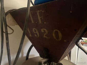 Starožitný mlyn z roku 1920 - 2