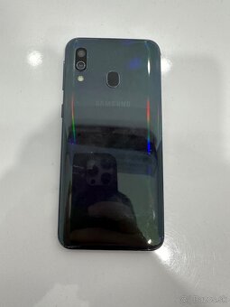 Samsung Galaxy A40 - 2