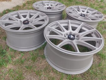 Japan Racing JR 11 R18 5x100/5x120 - 2