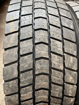 Predám 315/70R22,5 - 2