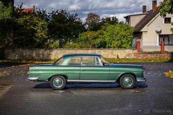 Mercedes Benz w111 250 SE - 2