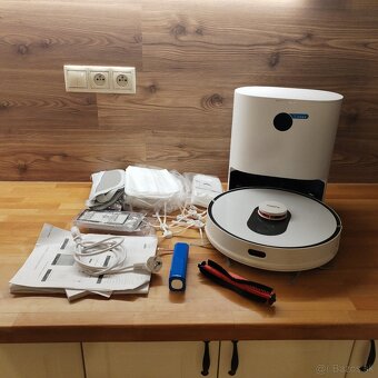 Robotický vysávač Xiaomi Roidmi Eve Plus 2v1 - 2