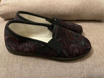 Dámske papuče - veľ.37 - 2