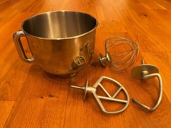 Kuchyňský robot kenwood - 2