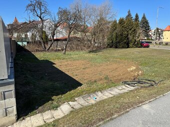 STAVEBNÝ POZEMOK V CENTRE MESTA - 2