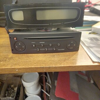 Predám autorádio Renault Laguna 2 - 2