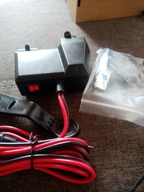 Moto zasuvka 12/5v usb vodeodolna - 2