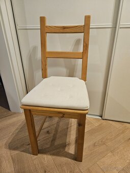 Predam drevene stolicky - 2