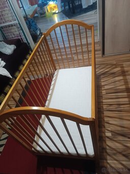 Drevená detská postielka - 2