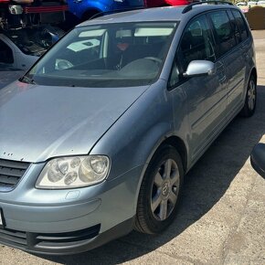Volkswagen Touran 2,0TDi - 2