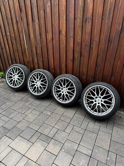 Letné kolesá 19" – disky 9Jx19H2 + pneumatiky 225/40 R19 - 2