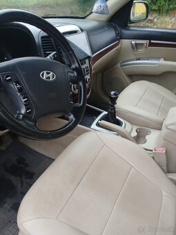 Predávam hyundai Santa Fe 2 ,2 dizel - 2