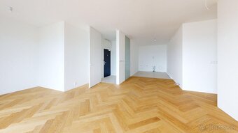 Na predaj, trojizbový byt 137 m2, 19. poschodie, Amfiteáter, - 2