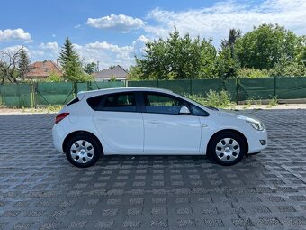 Opel Astra J - 2