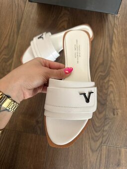 Šľapky Versace 19V69 - 2
