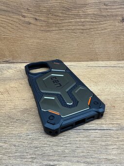 UAG Monarch Pro Kevlar Element Green iPhone 15 Pro Max - 2