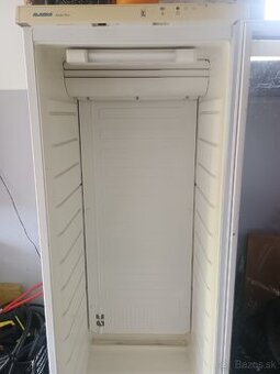Predám presklenú chladničku Alaska GBC 3550 - 2