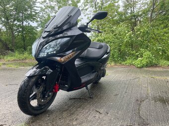 Predám maxi scooter Kymco 300 - 2