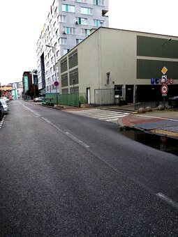 Prenaj.vnútorné PS na Mraziarenskej so strážnou službou - 2