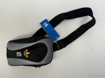 Malá taška adidas x NTS Radio - 2