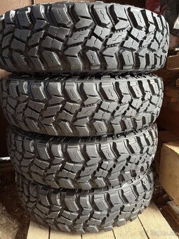 Cooper Discoverer STT PRO 215/85 R16 - 2
