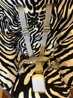 Stolicka na kŕmenie peg perego zero - 2