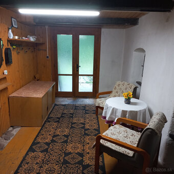 Chata v obci Turecká obklopená lesom - 2