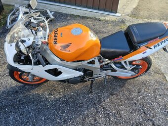 Honda sc33 - 2