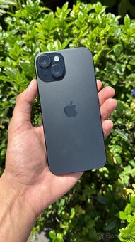 iPhone 15 black - 2