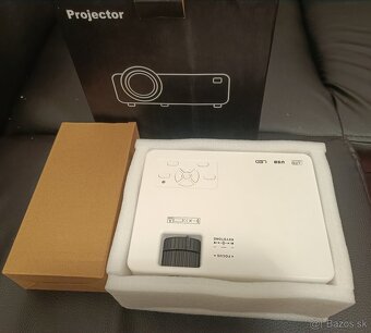 Predám LED FullHD projektor - 2