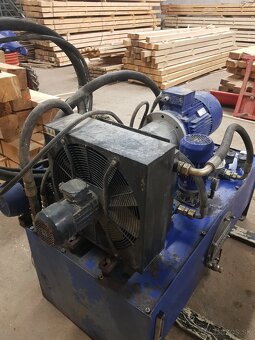 Hydraulická jednotka - 2