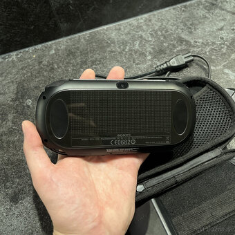 PS Vita - 2