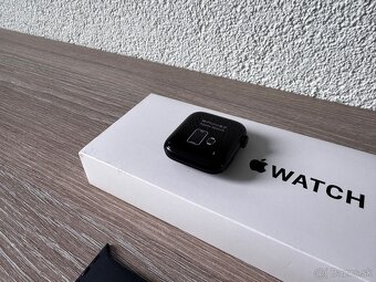 Apple Watch SE GPS + Cellular 44mm - 2