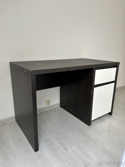 Darujem kancelársky stolík - 2