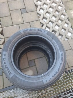 Letne gumy 225/55R17 W - 2