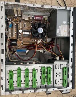 Predám kancelárski pc z win 11 intel core 2 duo bez ram - 2
