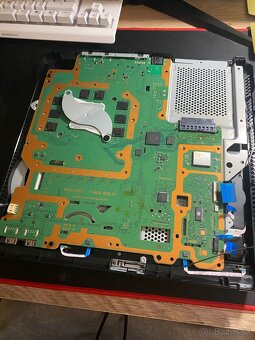 Servis ps4 konzol - 2