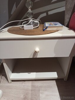 Nočný stolík - 2