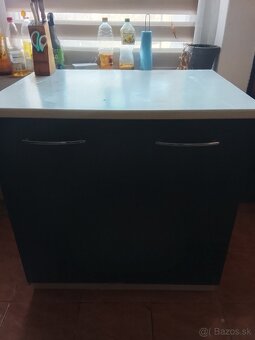 Kuchynská linka - 2