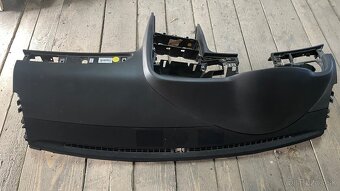 Palubná doska Audi A6 C6 4F čierna farba - 2
