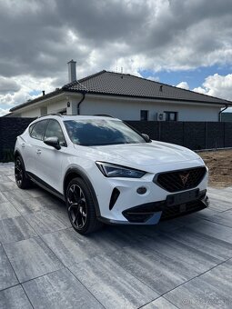 Cupra Formentor 1.4 TSI eHybrid 245k Ťažné/Pano/Kamery/Virtu - 2