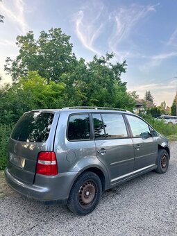 Rozpredám touran 1.6 fsi - 2