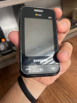 Samsung Champ Dual SIM - 2
