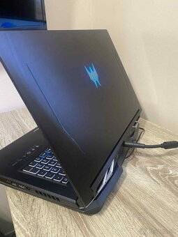 Herný notebook Acer Predator Helios 300 - 2