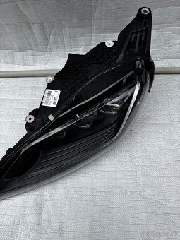 Predné svetlo Toyota supra - 2