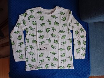 Chlapčenské tričká a iné v. 128 a v. 134 - 2